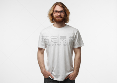 眼镜,t恤,男人,男性美,白色,分离着色,手放在兜里,灰色背景,微笑,站