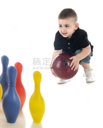 塑胶,男孩,保龄球,图钉,垂直画幅,学龄前,重的,进行中,男性