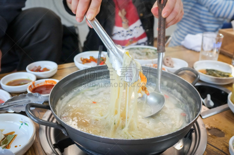 涮涮锅,釜山港,兰卡郡火锅,乳杆菌,釜山,乌冬面,韩国泡菜,营养学家,土产,韩国食物