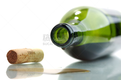 酒瓶,葡萄酒,水平画幅,无人,玻璃,玻璃杯,含酒精饮料,背景分离,红色,白色