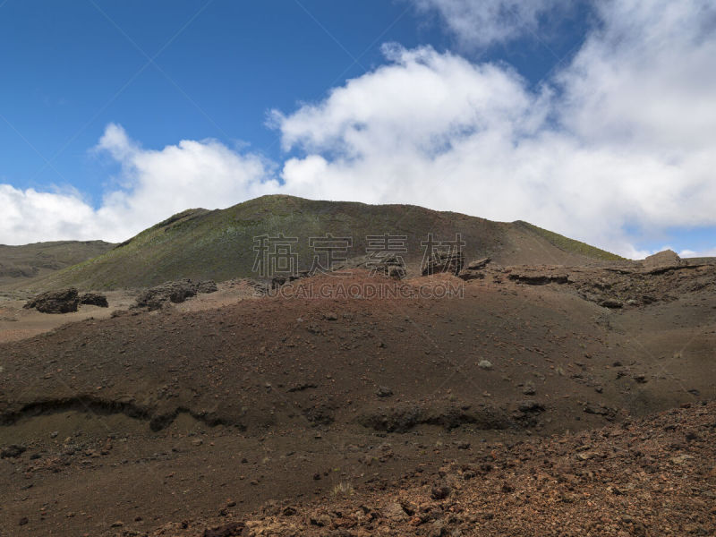 弗尔乃斯火山,山谷市,洛克斯省立公园,三个村落,跨海公路,留尼汪（法属）,布列塔尼,主干路,海底,蔚蓝海岸地区