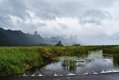 在上面,山,多云,岩层,硬朗,水,天空,暴风雨,夏天,芦苇