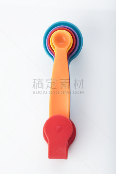 白色背景,量匙,视角,分离着色,多色的,厨房,背景分离,测量工具,杯,多样
