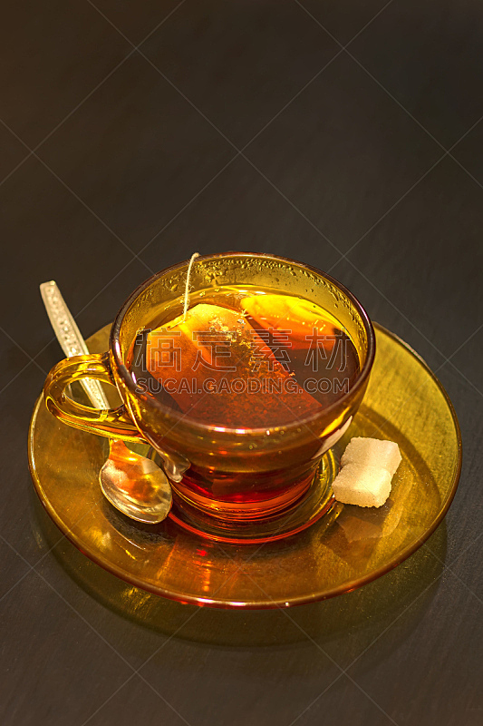 茶杯,垂直画幅,水,褐色,芳香的,无人,早晨,饮料,特写,明亮