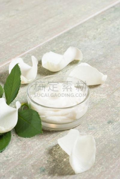 润肤露,花瓣,垂直画幅,留白,风化的,无人,spa美容,古老的,抗痘护理露,奶油