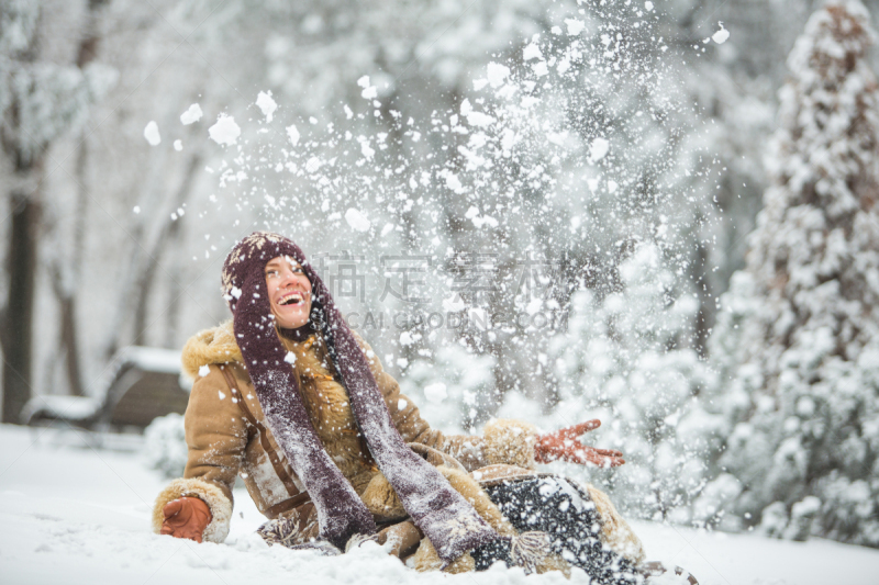 冬天,女人,幸福,雪球,雪,自由,现代,冬衣,人的脸部,雪花