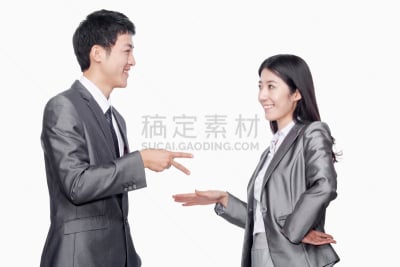 嬉戏的,男商人,女商人,做手势,两手叉腰,套装,专业人员,25岁到29岁,猜拳,站