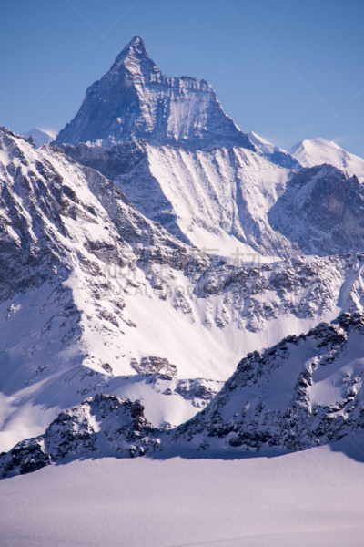 马特洪峰,西,垂直画幅,天空,雪,无人,户外,明亮,瑞士阿尔卑斯山,山脊