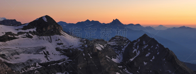 瑞士阿尔卑斯山,都市风光,密迪齿峰,沃州,天空,水平画幅,夜晚,雪,无人,夏天