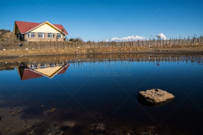 天空,干城章嘉峰,山,地形,蓝色,小屋,白昼,徒步旅行,水,水平画幅