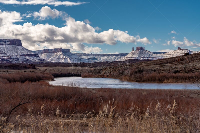 犹他,卡司特峡谷州立公园,冬天,高对比度,彩色背景,云,沙岩,雪,自然美,沙漠