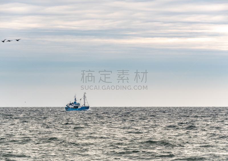 拖捞船,天空,海洋,小的,一个物体,风景,美国公开赛,船,商务,波兰