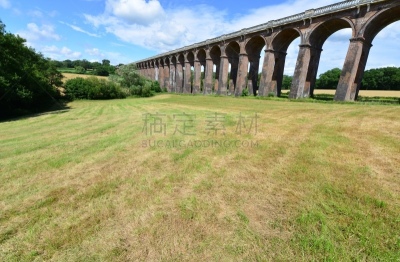 英格兰,西苏塞克斯,高架桥,车站月台,水平画幅,风化的,无人,铁轨轨道,拱门,户外