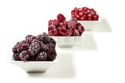碗,浆果,白色背景,冻结的,餐具,水平画幅,黑刺莓,无人,生食,组物体
