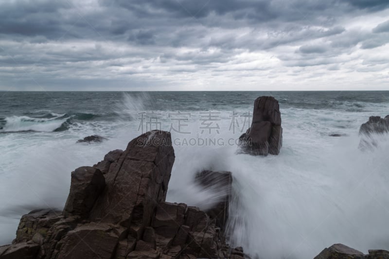 悬崖,波浪,水,天空,暴风雨,水平画幅,云,无人,户外,云景