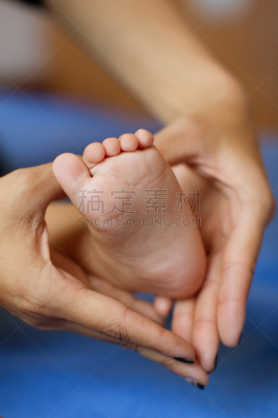 女人,婴儿,腿,羊毛帽,垂直画幅,美,紧握双手,父母,单身母亲,白人