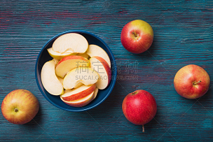 木制,蓝色,红色,苹果,切片食物,背景,在上面,水平画幅,素食,甜点心