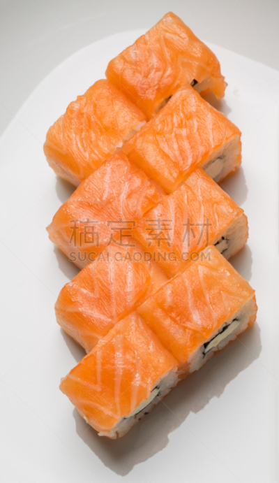 三文鱼,美味,小圆面包,伪装蟹,黄瓜卷,inside out寿司卷,动物的顶撞行为,开胃板,寿司店,鲑鱼排
