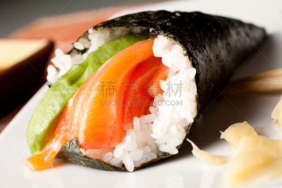 手工卷,日本食品,鱼子酱,水平画幅,无人,生食,膳食,海产,生姜,特写