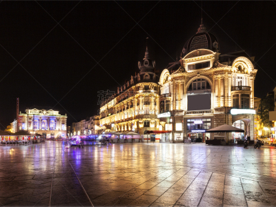 Place de la comÃ©die in Montpellier at night