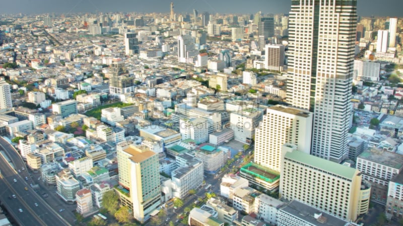 都市风景,天空,暴风雨,透过窗户往外看,半空中,城镇,著名景点,光,闪亮的,商务