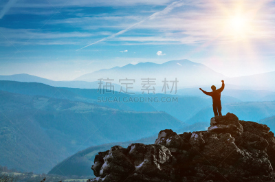 石材,山,悬崖,男人,正面视角,天空,领导能力,水平画幅,智慧,在边上