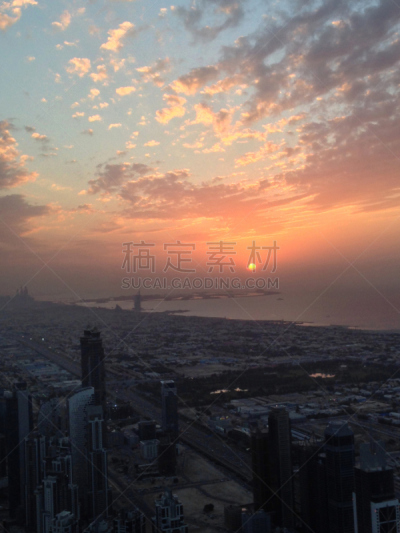 迪拜,阿拉伯联合酋长国,市区,垂直画幅,高视角,无人,交通,户外,阿联酋大厦,谢赫扎耶德路
