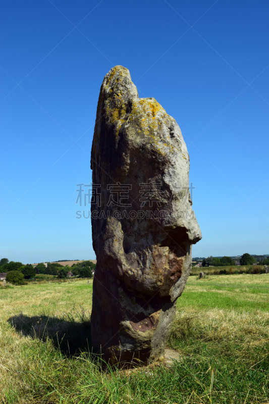 立石,乡村,远距离,埃夫伯里,石圈,德鲁伊教,石器时代,威尔特,垂直画幅,天空