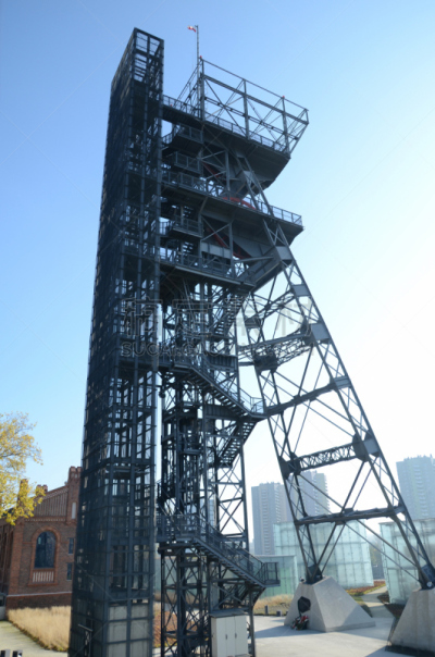 矿井,卡托维兹,过时的,垂直画幅,天空,轴座,蓝色,矿坑,建筑外部,户外