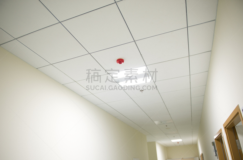 天花板,办公大楼,烟雾检测器,火警,荧光灯,低视角,建筑物特征,水平画幅,工作场所,建筑