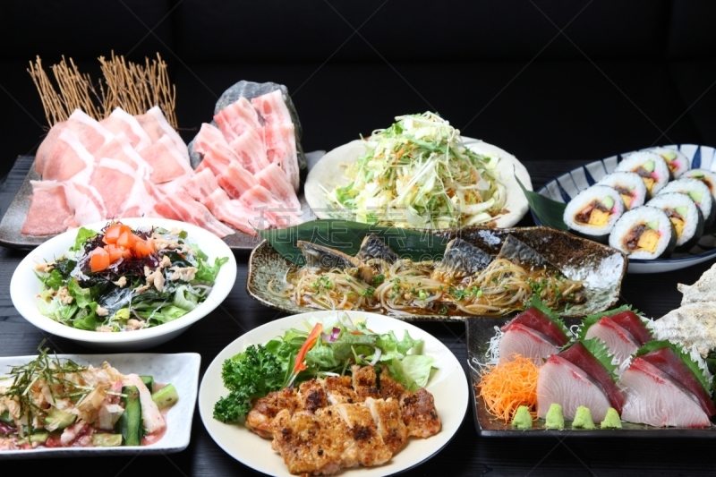 多样,主菜盘,大量物体,寿司,高级西餐,饮食,膳食,食品,寿喜烧,图像
