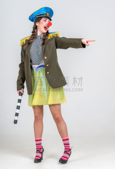 小丑,乐趣,女警察,路,用手势指挥,交通,奇形怪状的,哑剧,女演员,演员