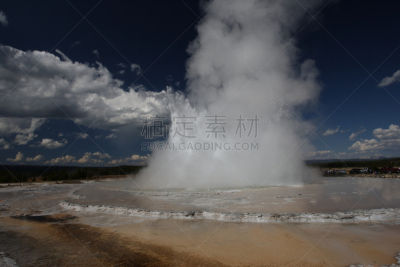 大泉间歇泉,下喷泉盆地,黄石公园,间歇泉,洛矶山脉,怀俄明,喷泉,水,天空,美国西部