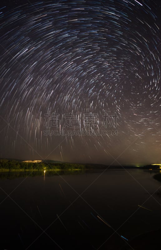 夜晚,螺线,自然美,森林,星迹,天空,自然,天文学,垂直画幅,太空