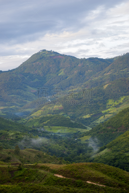 山,危地马拉,埃尔普罗格雷索,风景,垂直画幅,美,云,无人,早晨,夏天