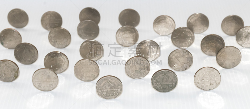 公亩,大量人群,白色背景,零钱包,穿衣服,水平画幅,银行,金融,全景,组物体