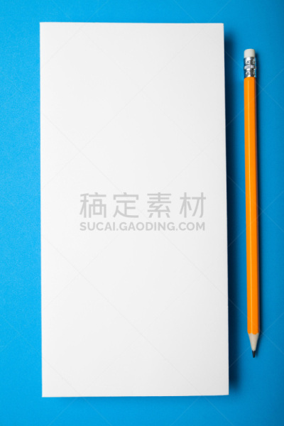 请柬,蓝色背景,手,事件,垂直画幅,空白的,桌子,无人,小册子,乌克兰