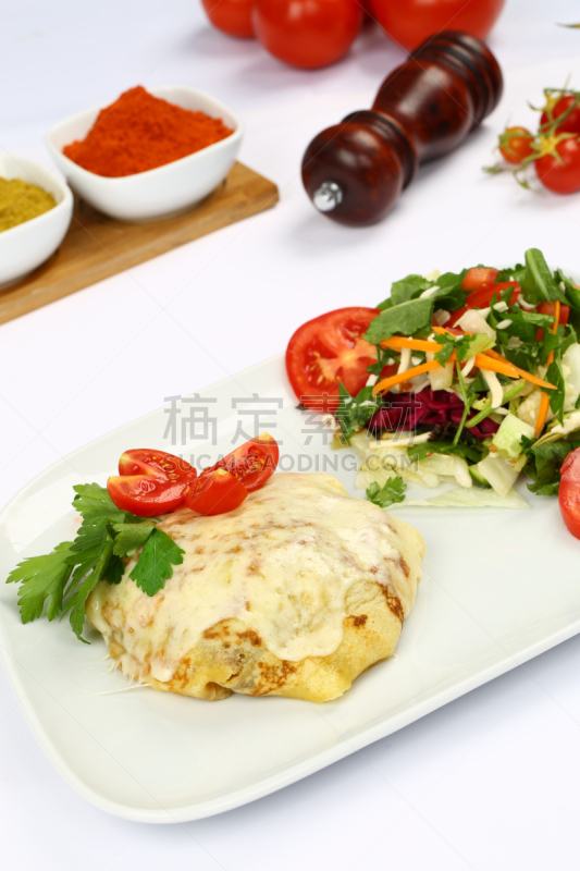 薄烤饼,奶酪,塞满了的,菠菜,餐具,垂直画幅,奶制品,素食,樱桃,无人
