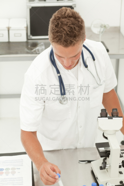 生物学,实验室,金色头发,内诊镜,扩音听诊器,显微镜,垂直画幅,试管,科学实验