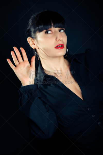 女人,棕色头发,暗色,衣服,垂直画幅,美,美人,白人,仅成年人