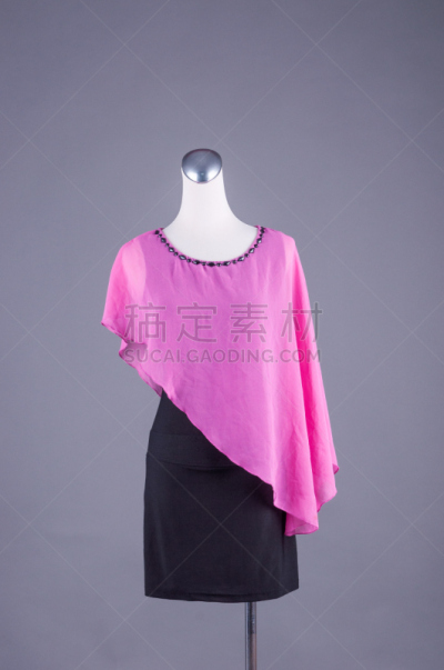 女人,连衣裙,人造模特,自然美,彩色图片,灰色背景,垂直画幅,纺织品,商店,文档