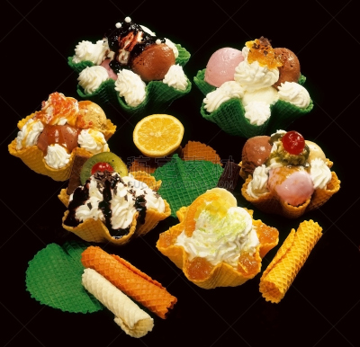 冰淇淋,奶制品,水平画幅,无人,奶油,意大利冰淇淋,法式食品,甜点心,黑色背景,凝乳