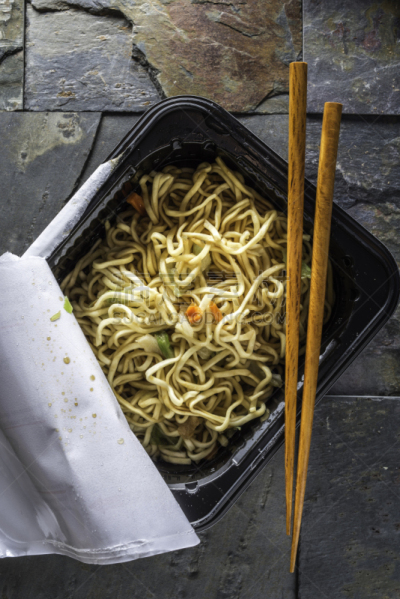 方便面,炒面,中式外卖,垂直画幅,迅速,无人,不健康食物,快餐,小吃,容器