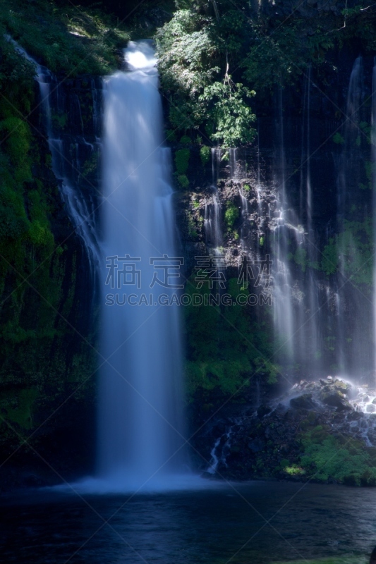 瀑布,shiraito falls,自然,垂直画幅,无人,日本,夏天,户外,城市,著名自然景观