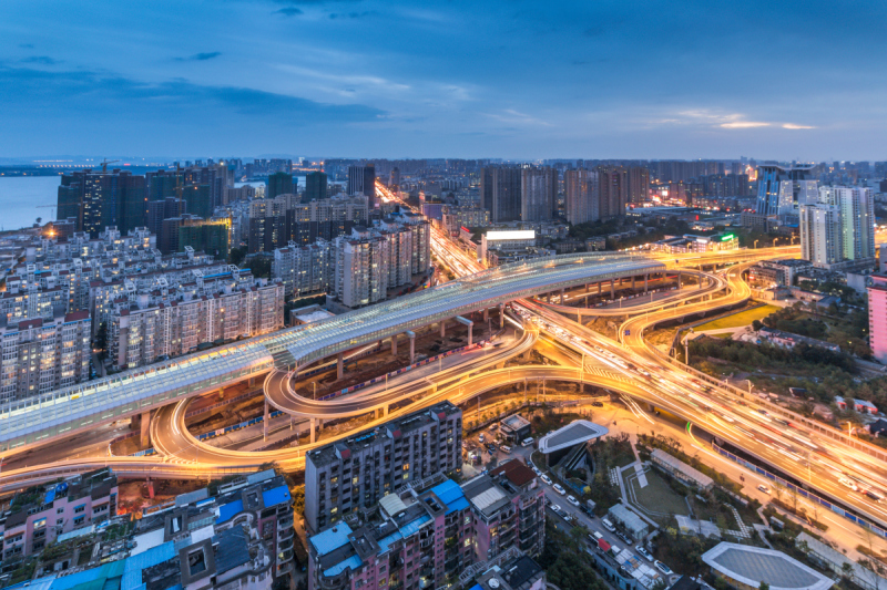 高架道路,高架桥,多重任务,水平画幅,高视角,夜晚,半空中,户外,不关心,阶调图片预览效果