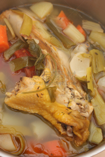 肉汤,特拉华,鸡精,酵母传播,鸡汤,蔬菜汤,芜菁,韭,鸡胸,垂直画幅