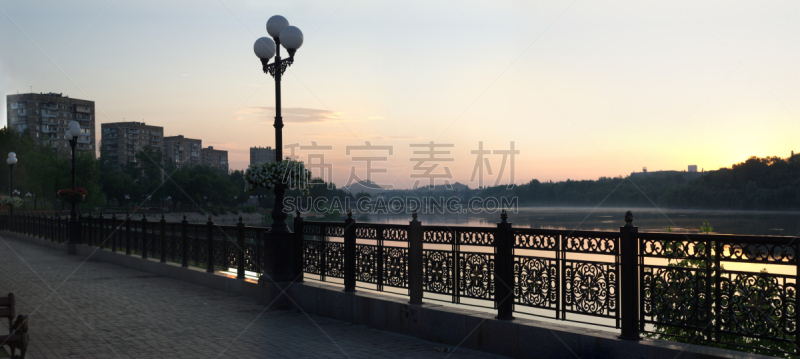 黎明,顿涅茨克,乌克兰,都市风光,水,天空,水平画幅,早晨,夏天,户外