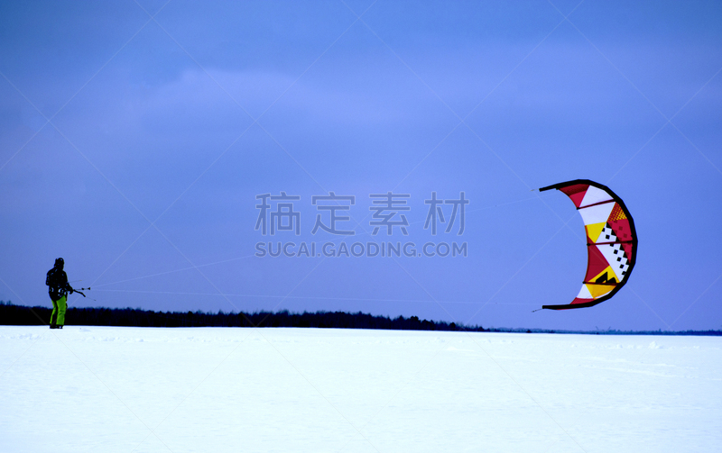 雪地滑翔,冬天,滑雪雪橇,男人,忙碌,周末活动,寒冷,雪板,帆,运动