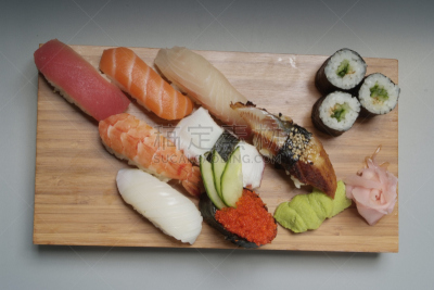 寿司,芥末酱,餐具,水平画幅,生食,膳食,海产,特写,豆腐,开胃酱