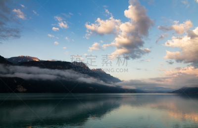 布里恩茨湖,水,天空,美,水平画幅,无人,早晨,夏天,户外,湖